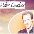 Peter Cambor chante sur sc�ne...