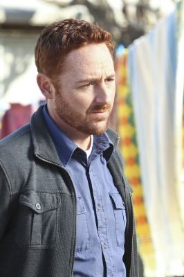 Agent Spécial du NCIS Dave Flynn joué par Scott Grimes 